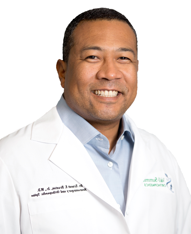 Dr. Braxton whitecoat headshot